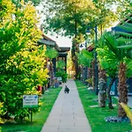 Villa Antik River House *