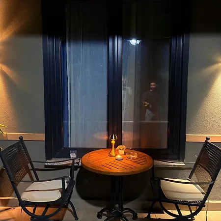 Antik River House أجفا