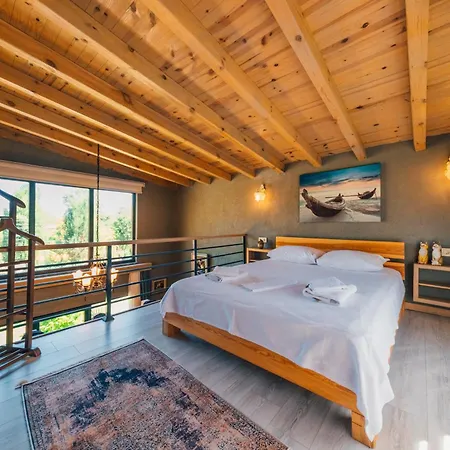 Antik River House فيلة أجفا