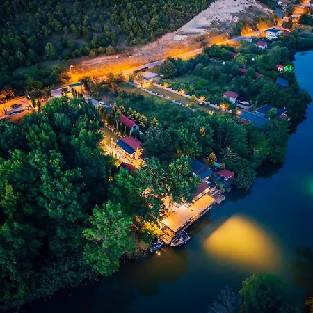 Antik River House